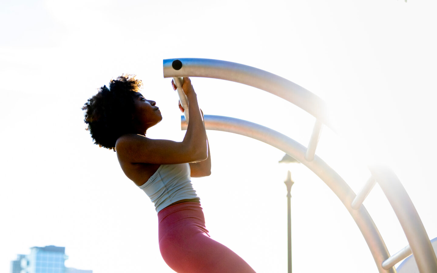 woman doing pull-up