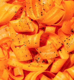 The Foods That Can Protect You from Microplastic Exposure