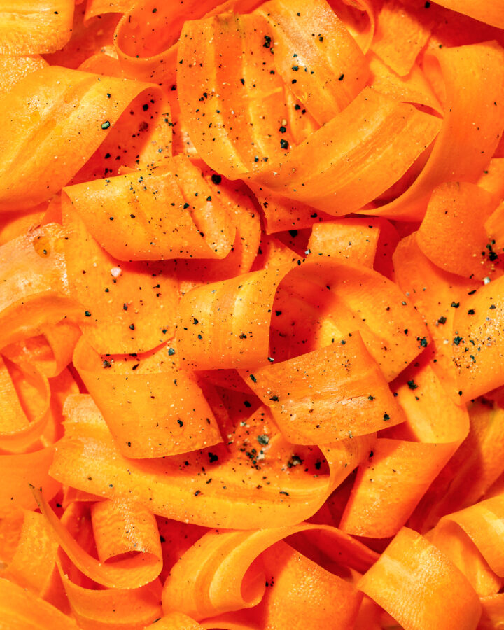 The Foods That Can Protect You from Microplastic Exposure