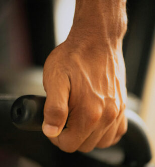 Two Strength Tests That Predict Longevity